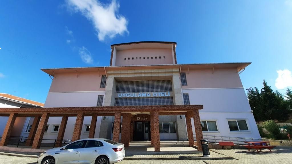 Selimpaşa Borsa İstanbul Mesleki ve Teknik Anadolu Lisesi Oteli