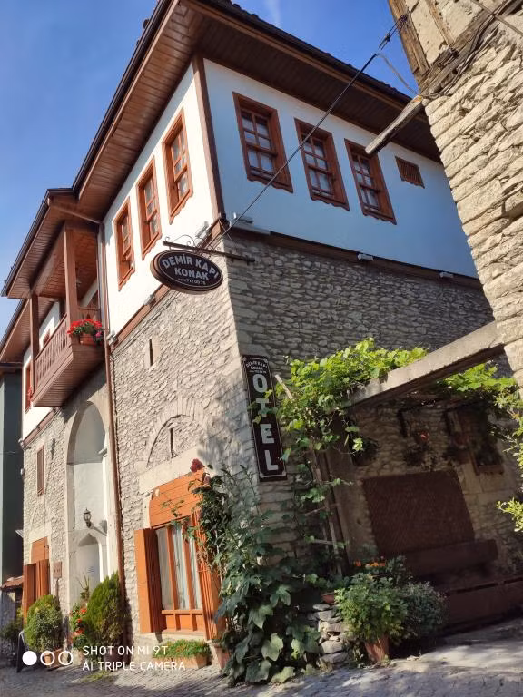 Demirkapı Konak — 7