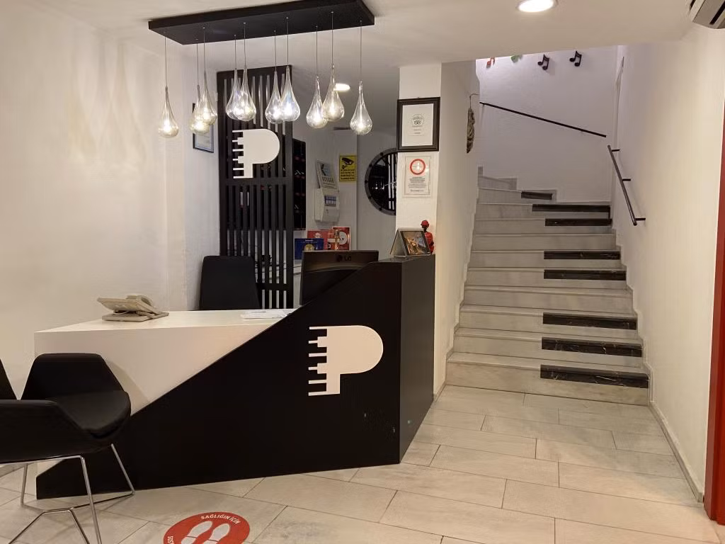 Piano Hotel İzmir — 5