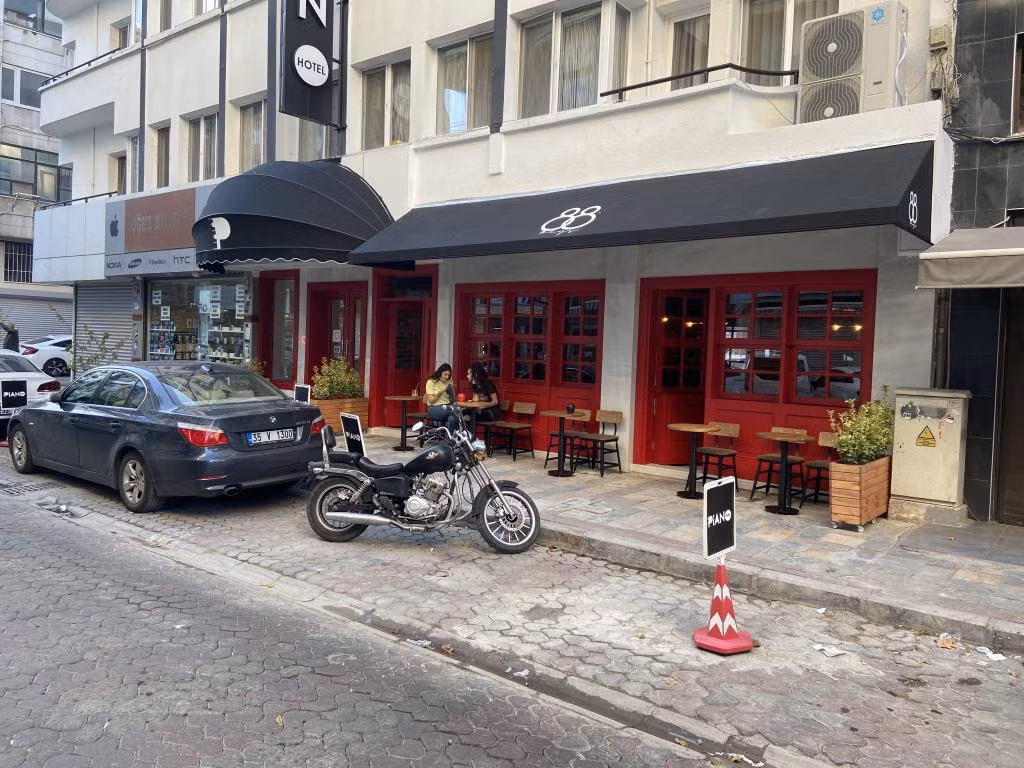 Piano Hotel İzmir — 7