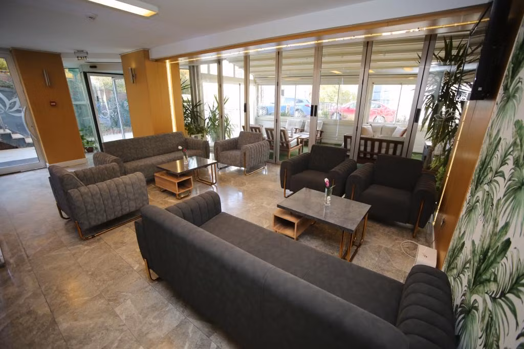 Grand Nora Hotel — 2