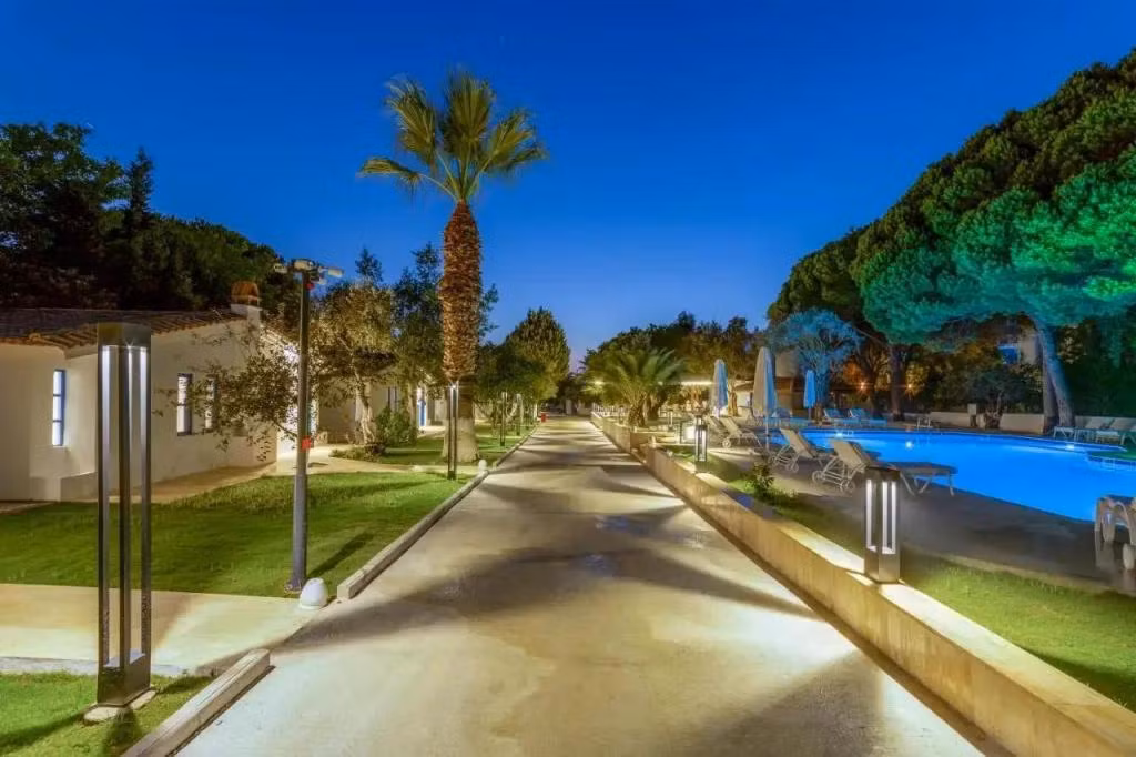 Adella Garden Marina Hotel Kuşadası