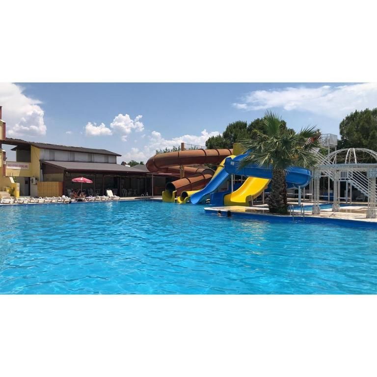 Aqua Garden Otel — 2