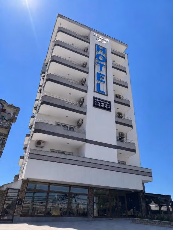 ASLANLAR OTEL