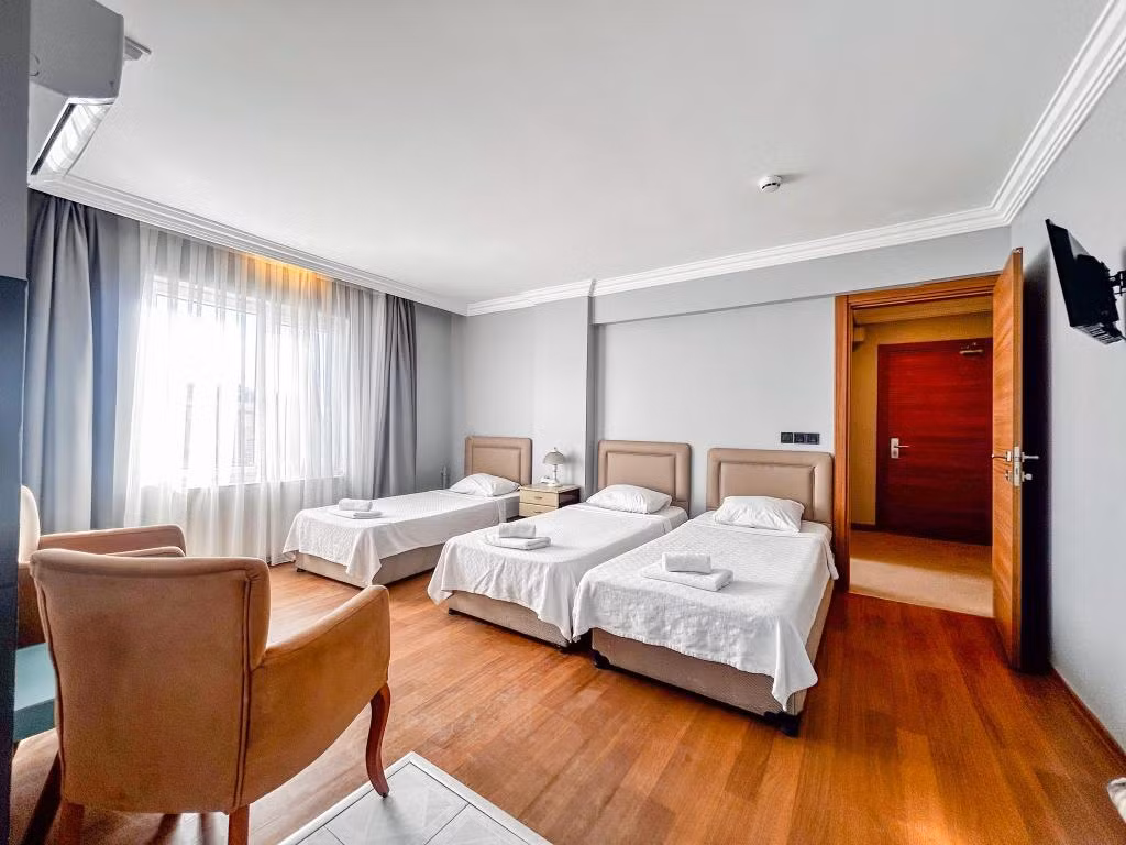 A Emreli Suite Hotel — 8