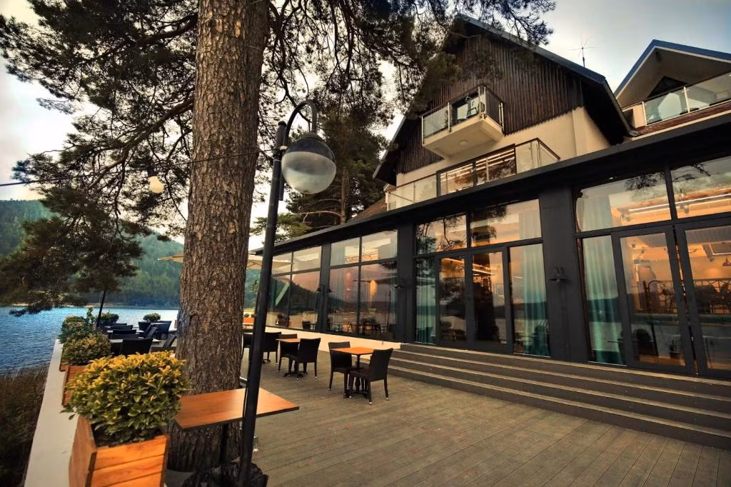 Abant Köşkü — 8