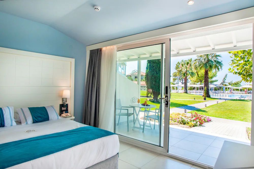 Acrotel Lily Ann Boutique Hotel — 10