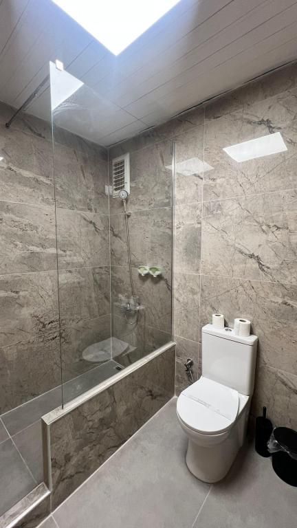 Airport Resort Hotel — 9