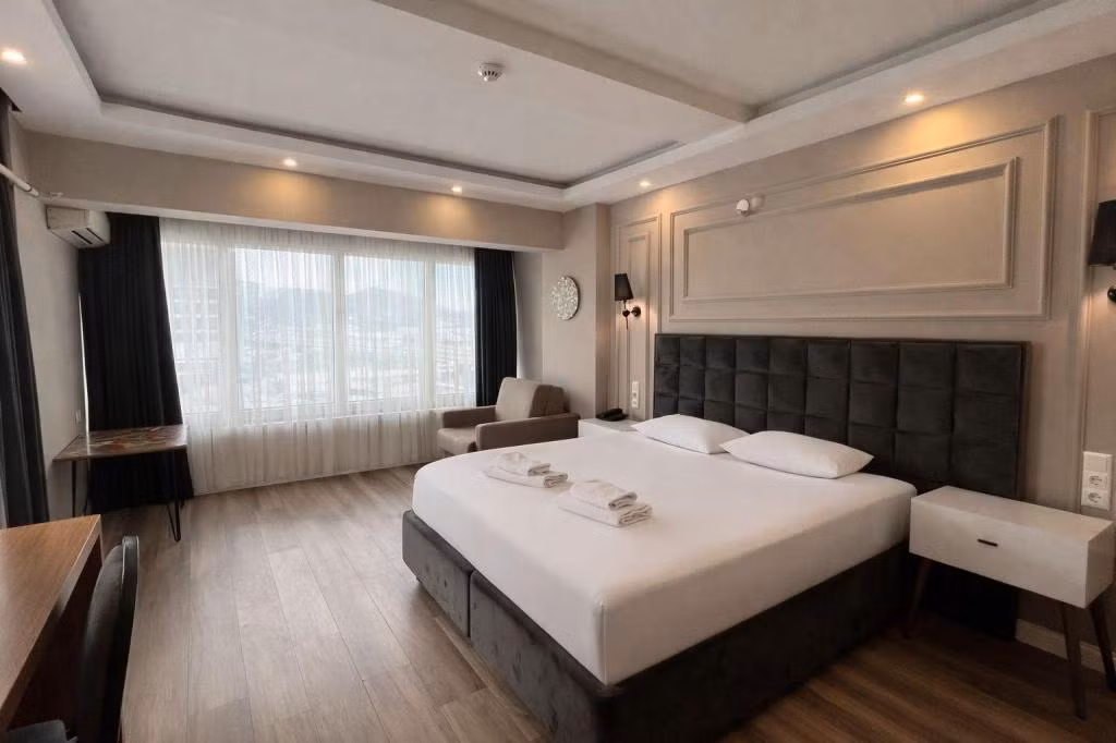 Airport Resort Hotel — 10