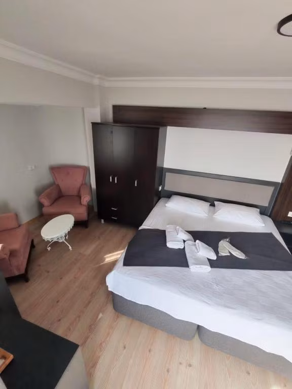 Akçay Demir Otel — 10