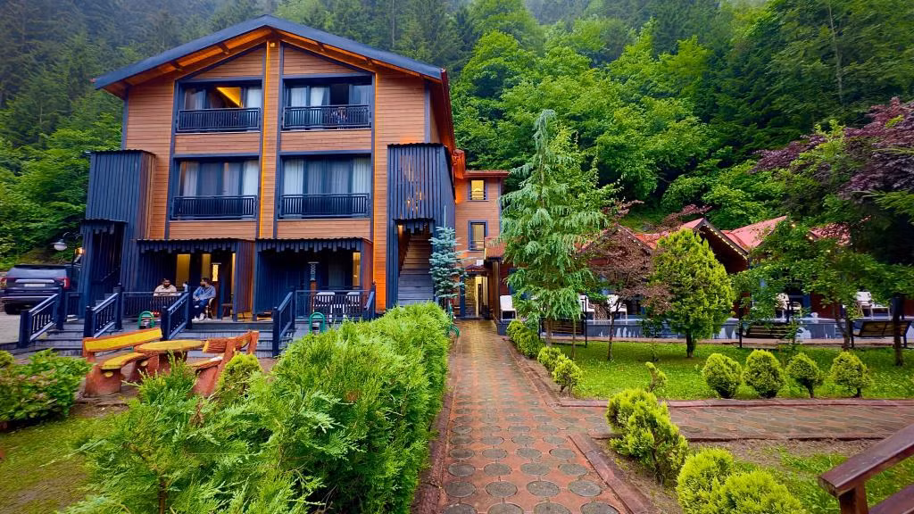 Akyüz Kardeşler Otel & Bungalow — 5