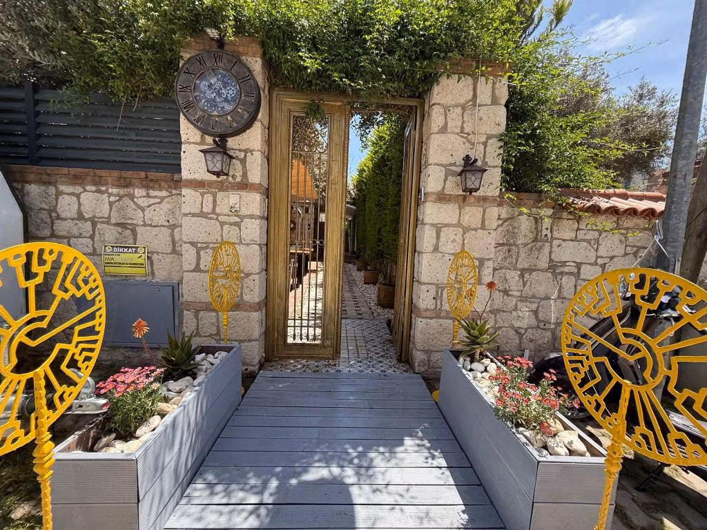 Alaçatı Otel Rebetiko — 9