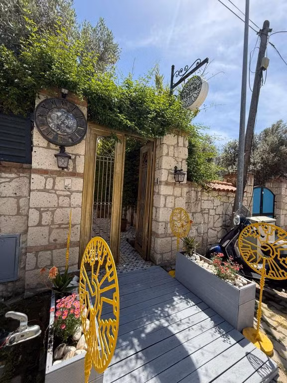 Alaçatı Otel Rebetiko — 10