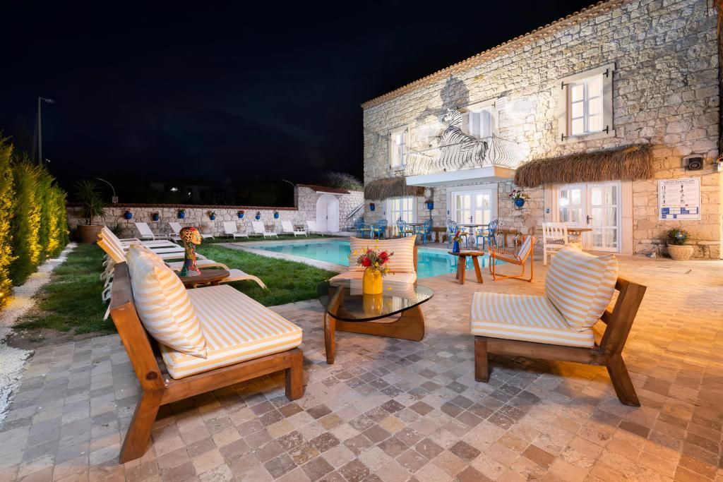 Alaçatı Roka Taş Hotel — 4