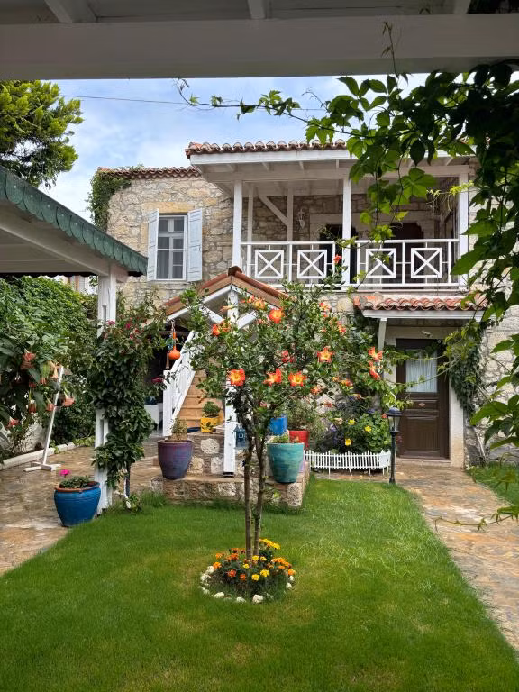 Alaçatı Taşdelen Otel — 9