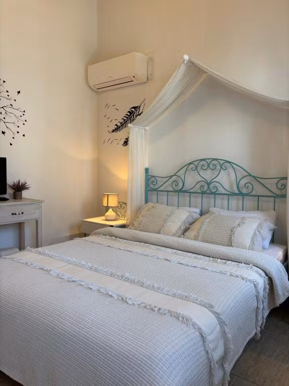 Alaçatı Zeynep — 2
