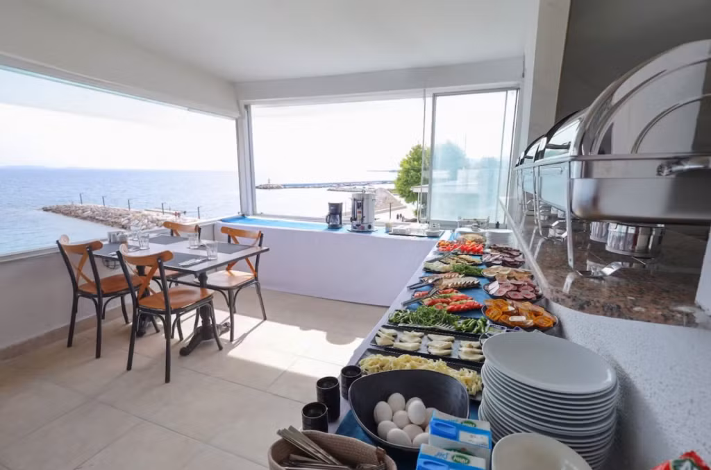Altınoluk Otel — 10