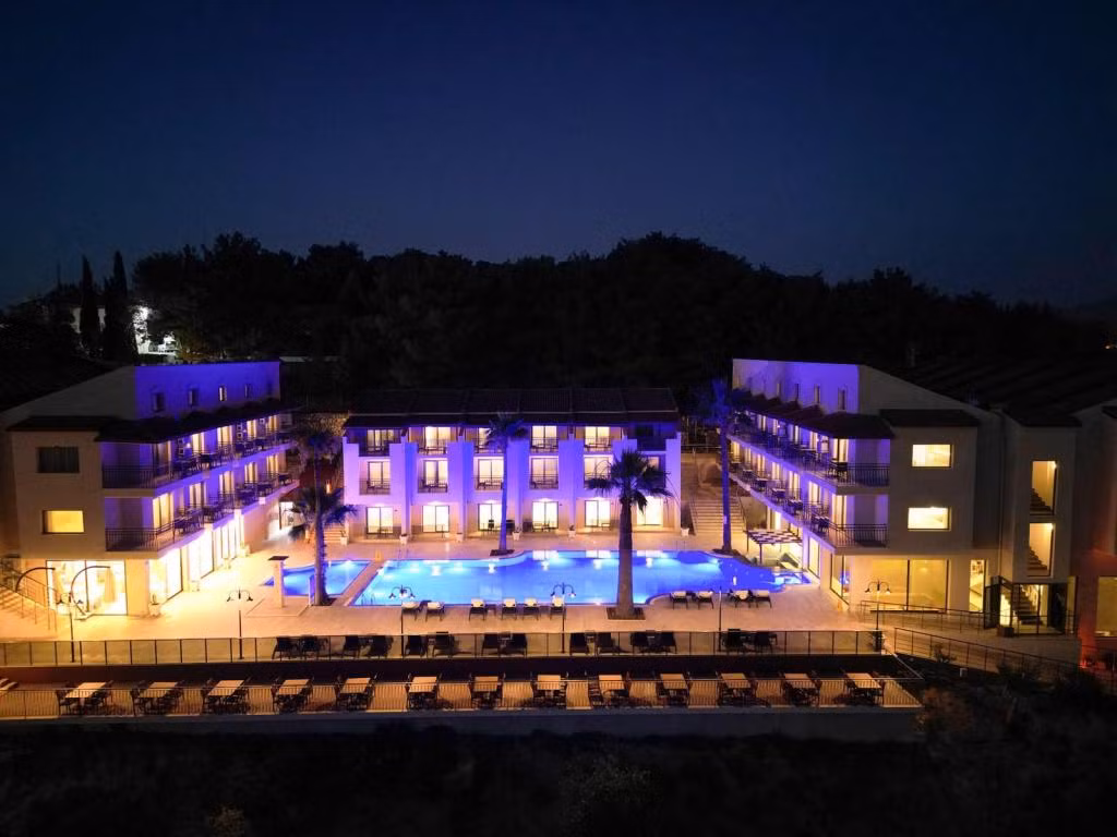 Altamare Hotel Kuşadası — 7