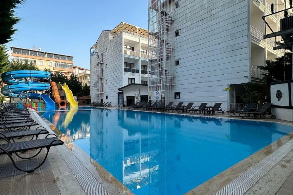 Altuncu Premium Termal Hotel — 9