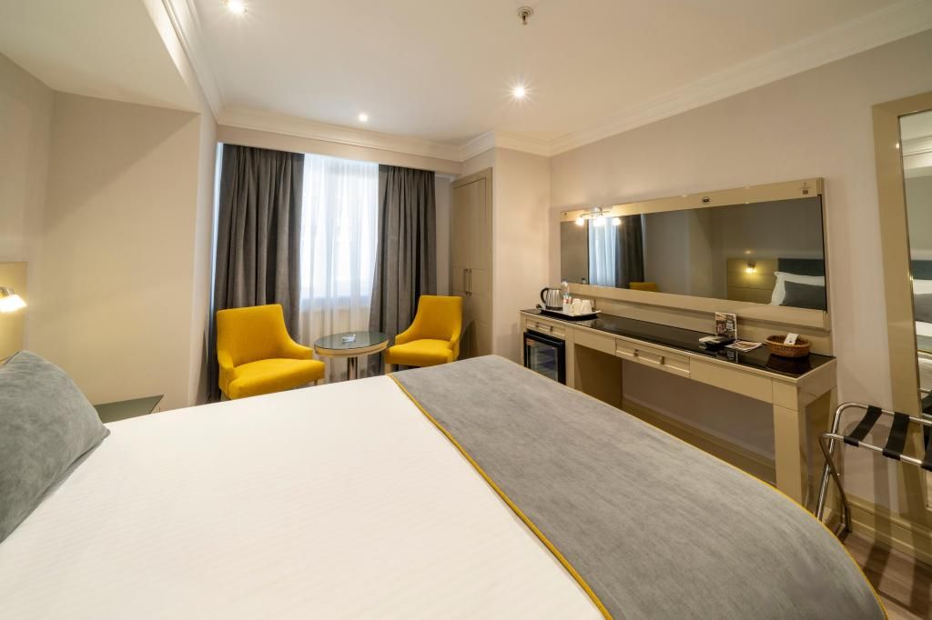 Amethyst Hotel — 4
