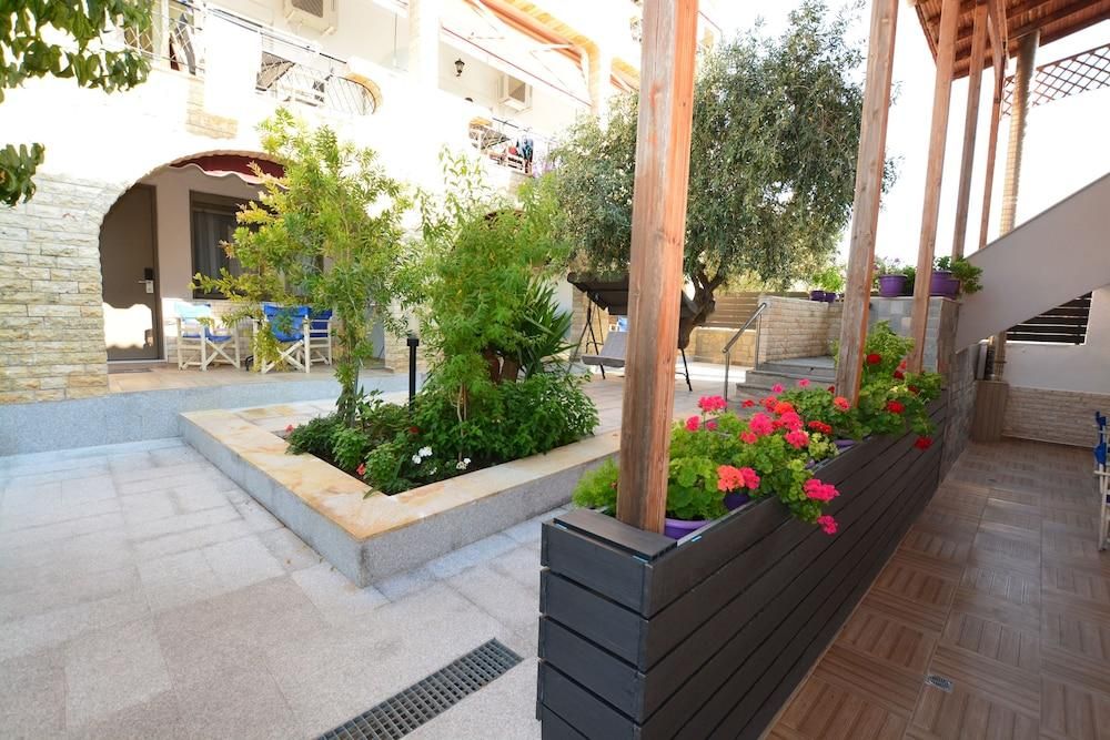 Anny Residences & Suites — 4