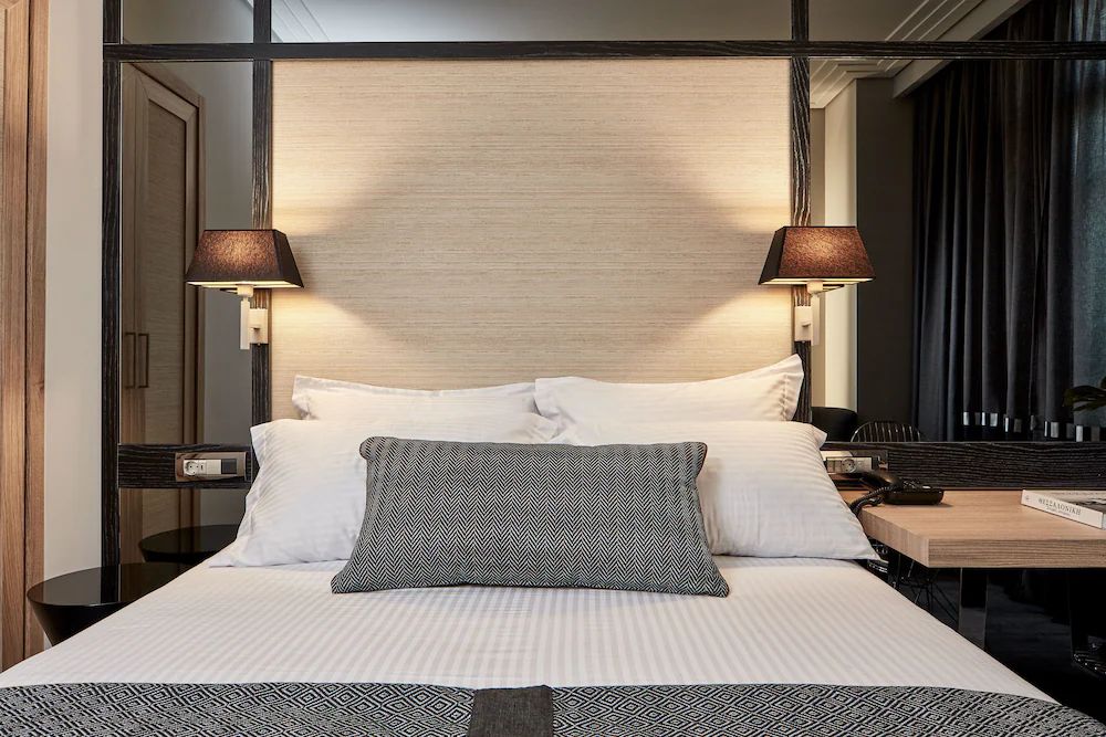 Antigon Urban Chic Hotel — 8
