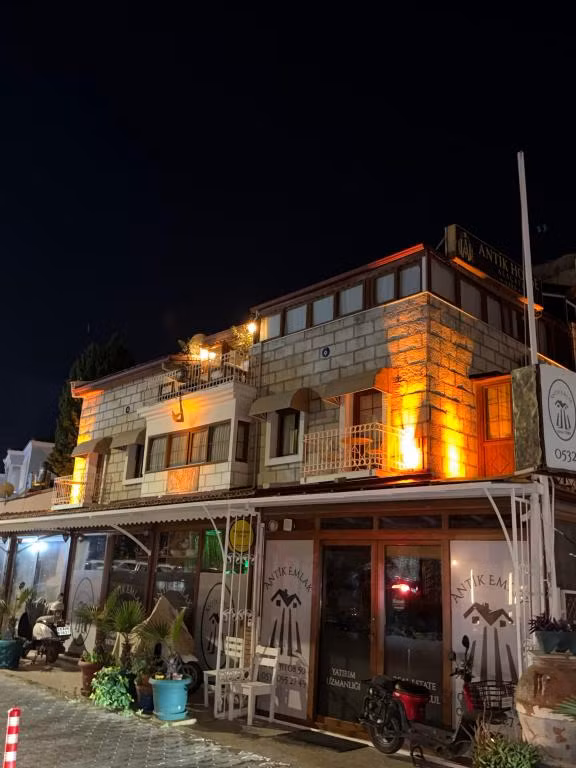 Antik House 1880 Alaçatı — 2