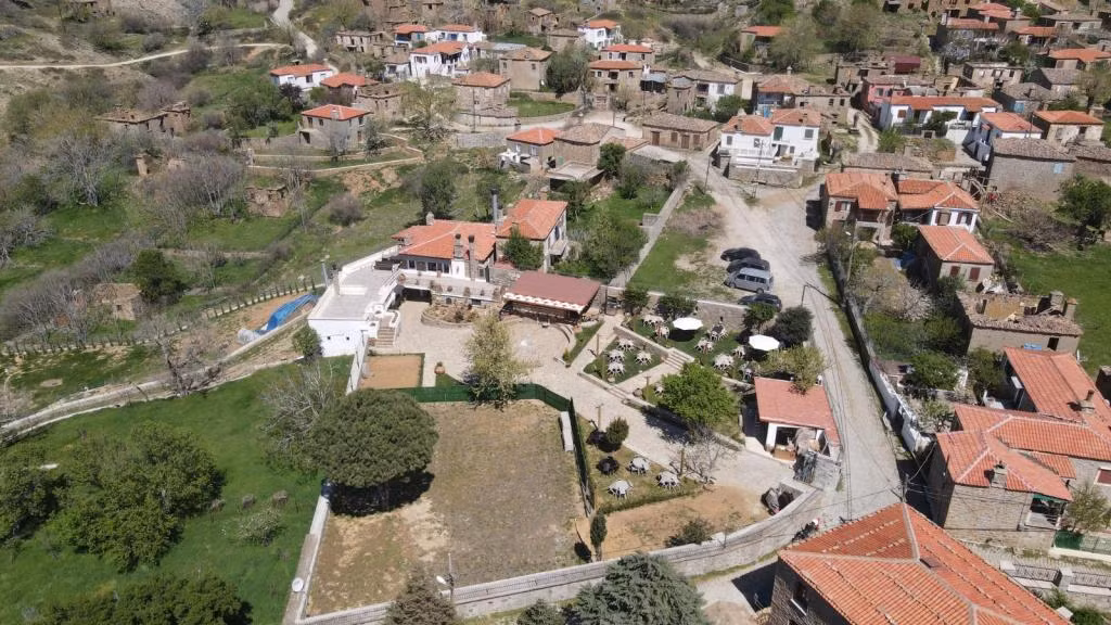 Areto Konak Otel (+15 ) — 2