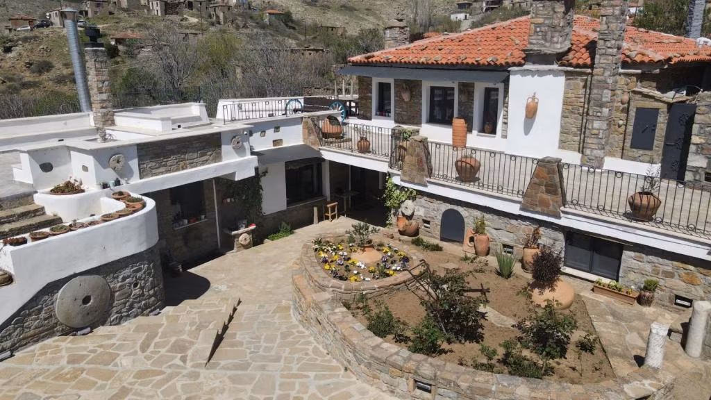 Areto Konak Otel (+15 ) — 4