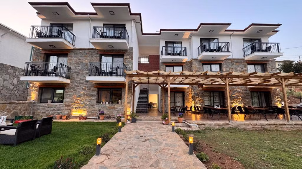 Aris Guest House — 3
