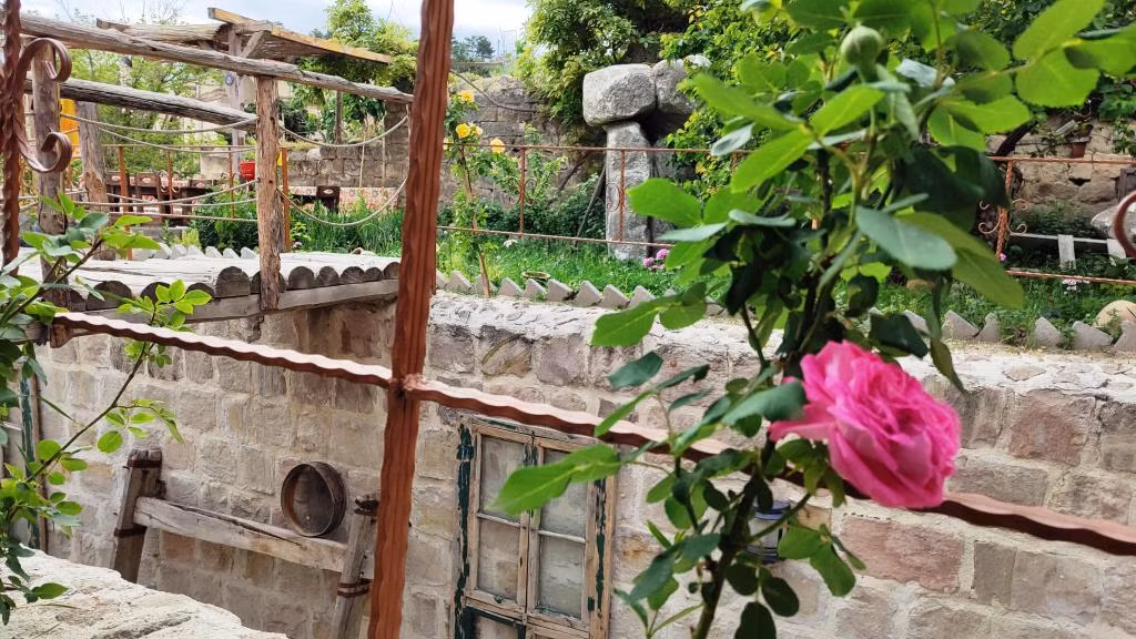 Armesos Cave Hotel — 6