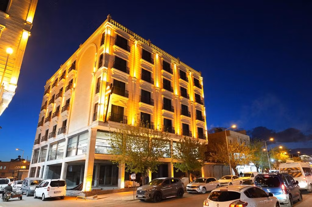 Assyria Hotel — 3