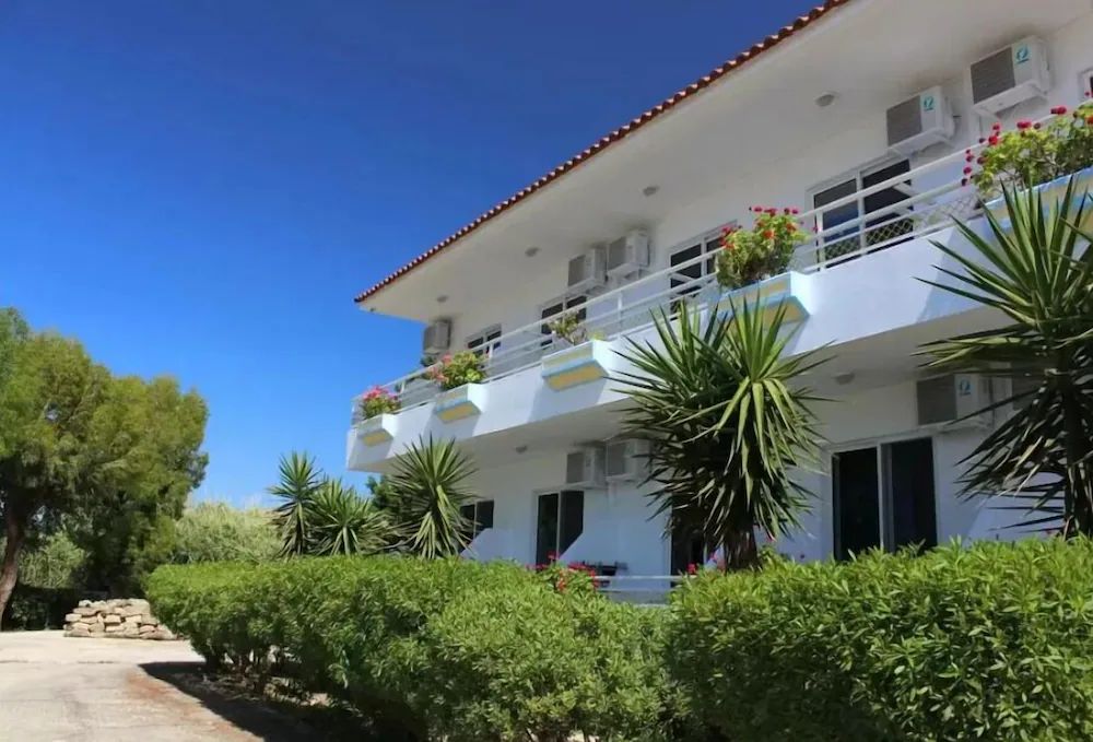 Asterias Bay-Theologos — 4