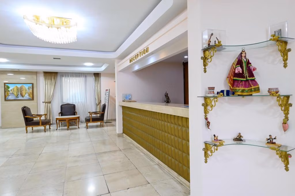 Atropat Old City Hotel — 3