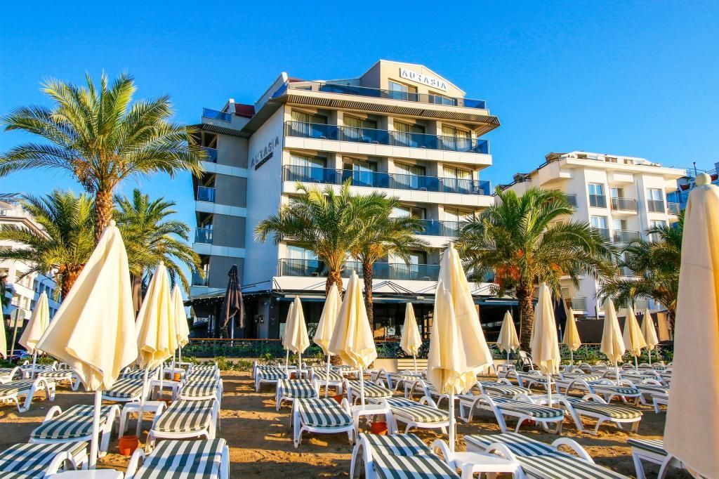Aurasia Beach Hotel — 4