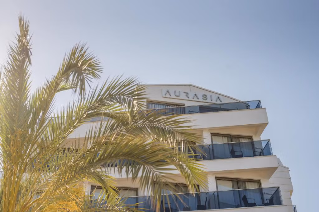 Aurasia Beach Hotel — 10