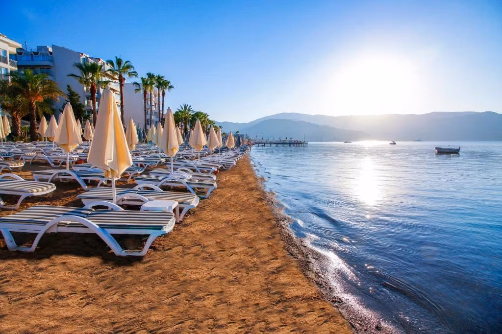 Aurasia Beach Hotel — 6