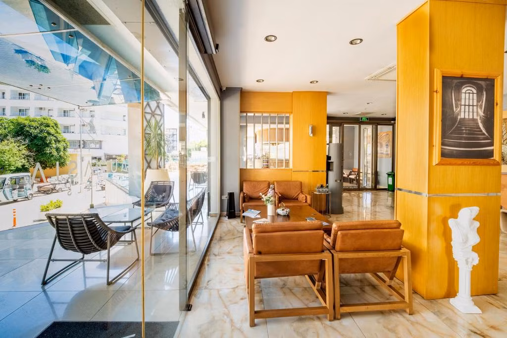 Aurasia Design Hotel — 4