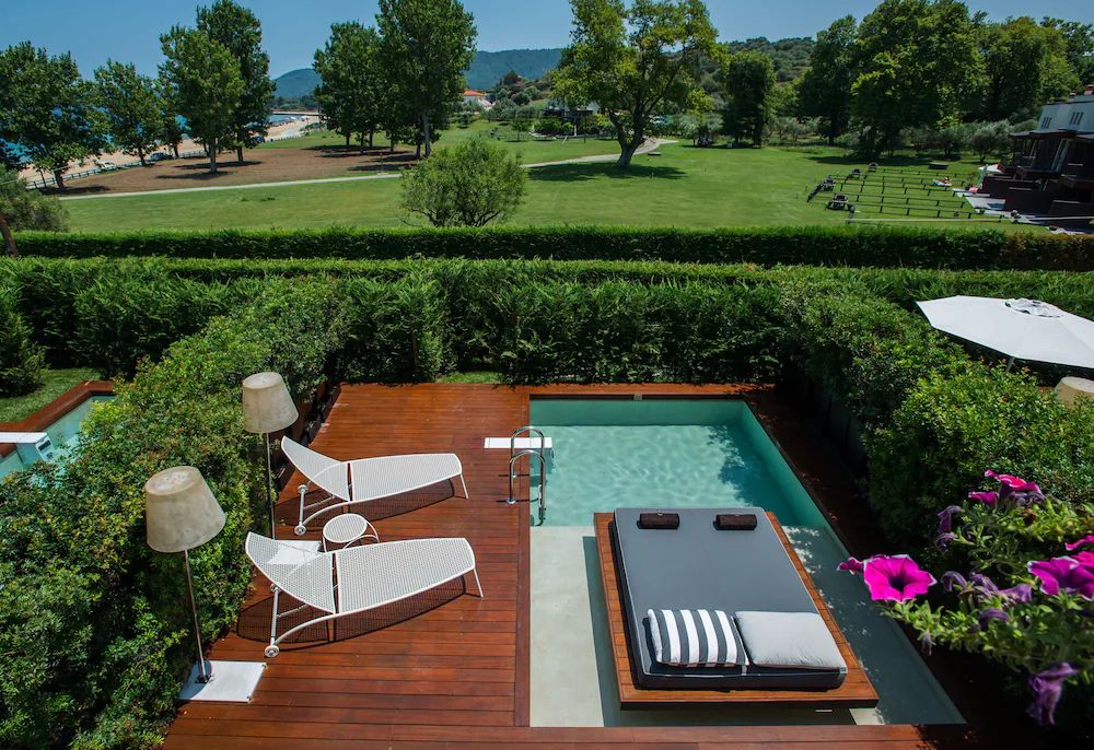 Avaton Luxury Beach Resort — 6