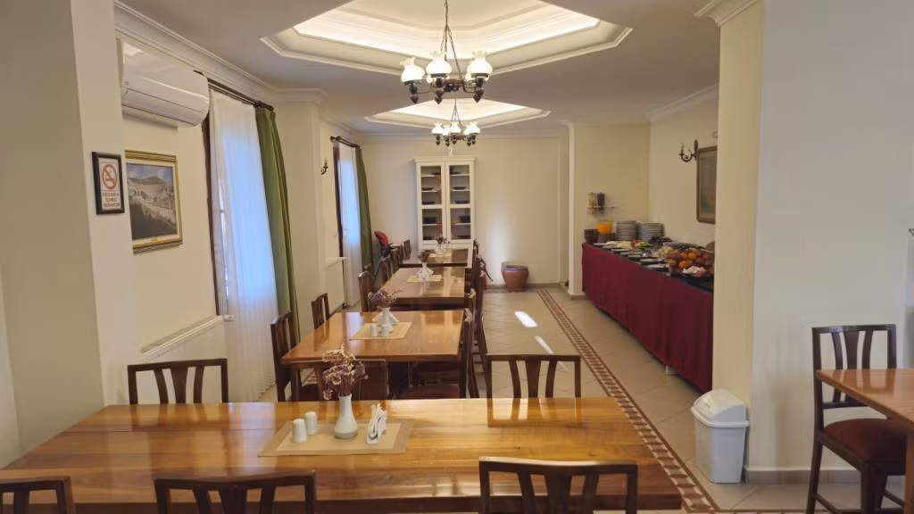 Ave Maria Hotel — 6