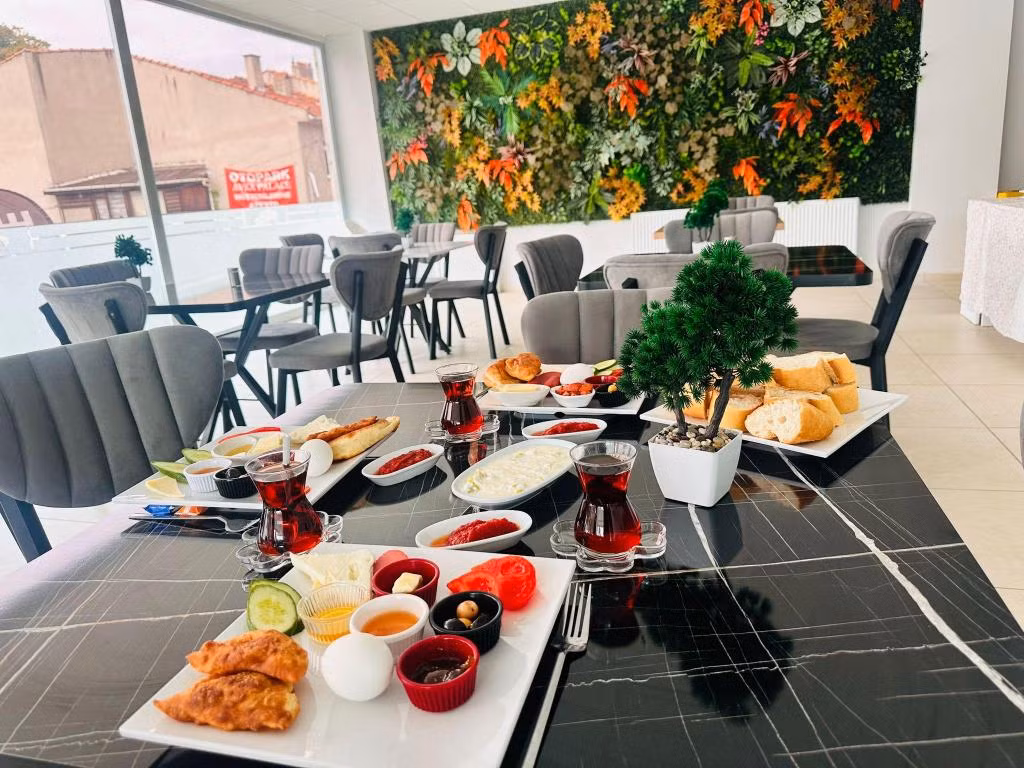 Avka Palace — 10