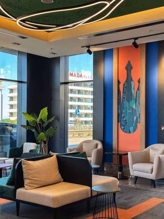 Axis Suites Hotel — 10