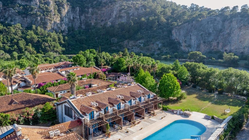 Aydos Hotels & Breeze Restaurant — 7