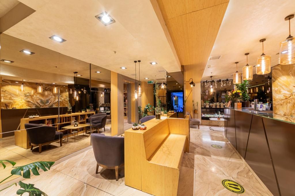 Ayramin Deluxe Hotel — 3
