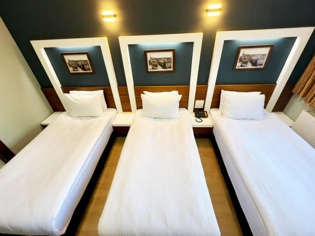 Berlitz Hotel — 2