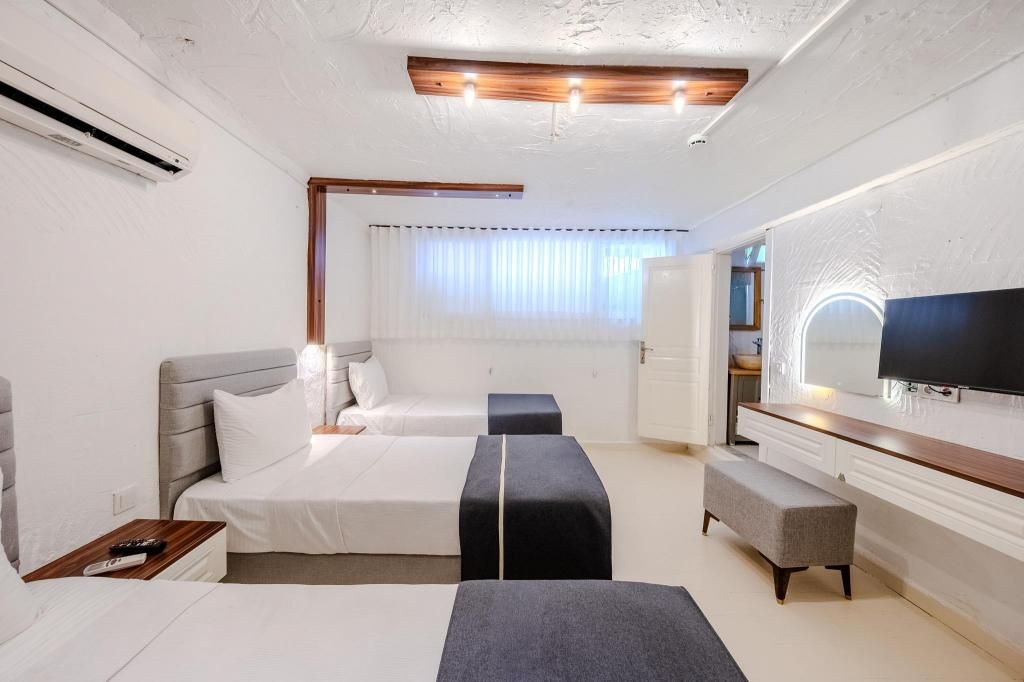B House Alaçatı (+12 Adults Only) — 7