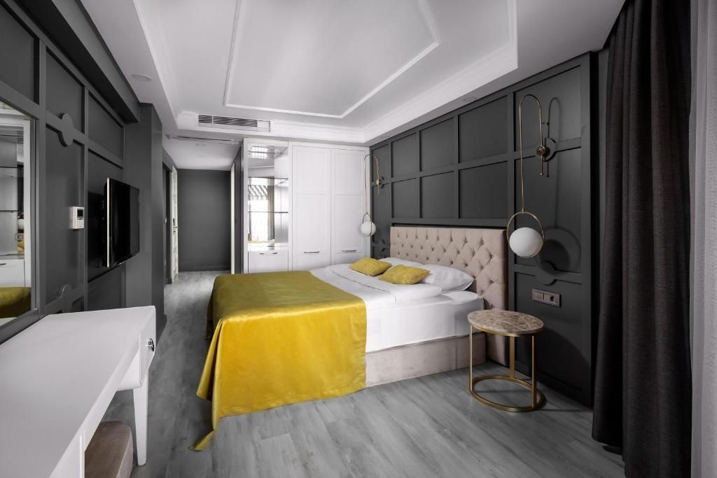 B Loft Hotel — 8