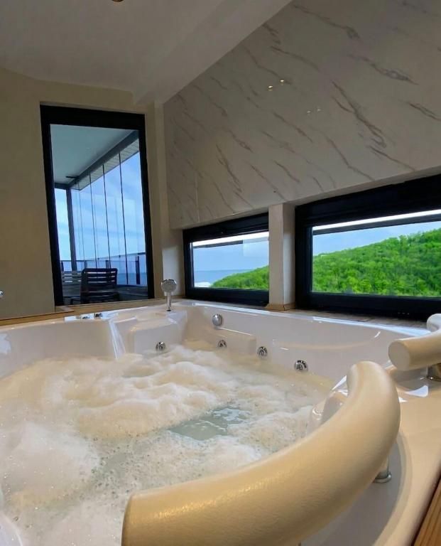 Bakku House Hotel