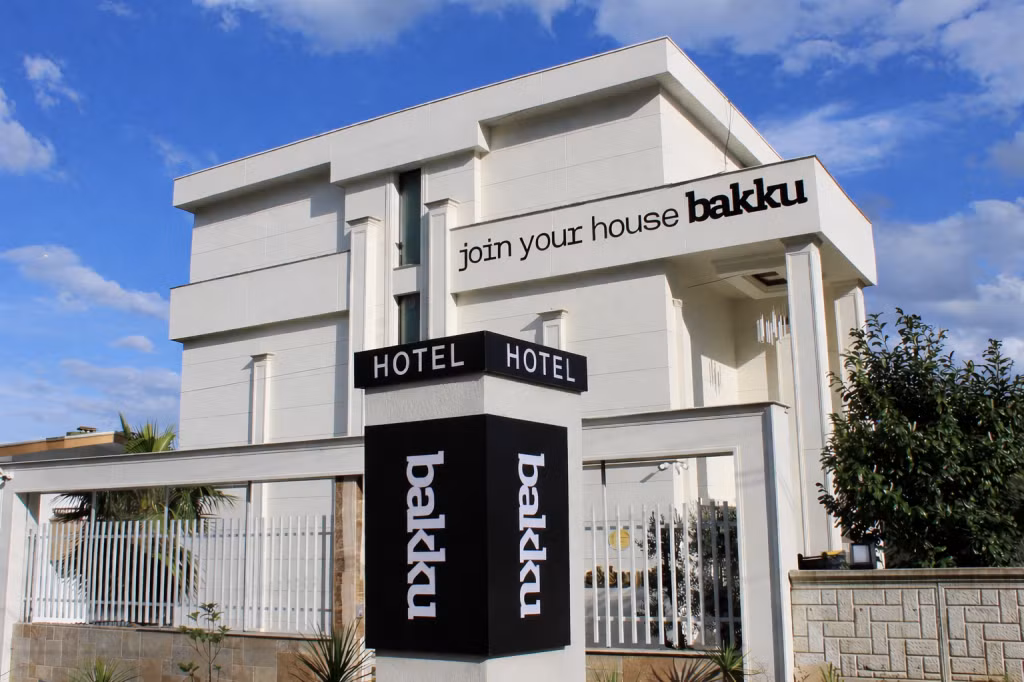 Bakku House Hotel