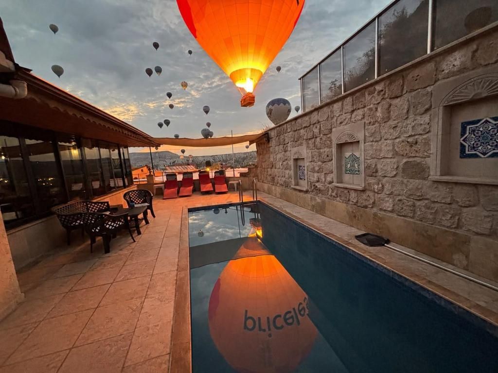 Balloon Cave Hotel
